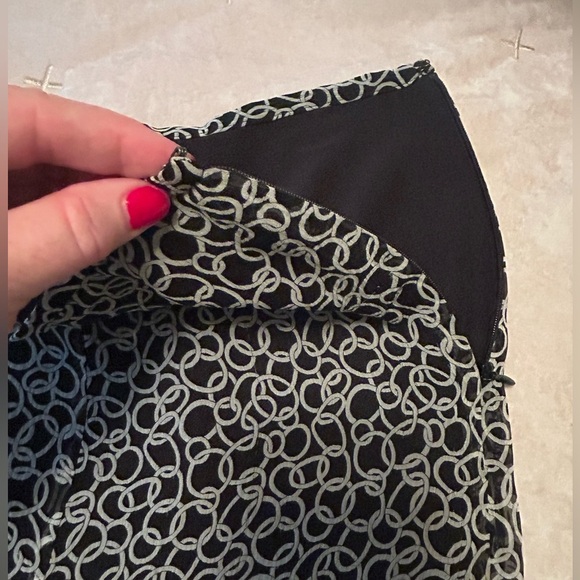 Vintage Talbots Womens Silk Skirt Side Zip Midi Black Ivory Size 20 Geometric - Picture 7 of 14